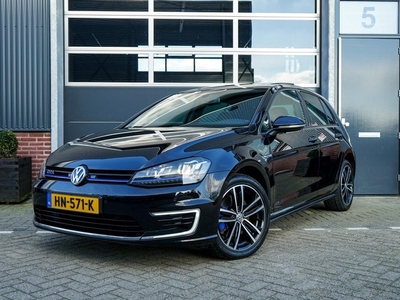 Volkswagen Golf 1.4 TSI GTE, Org. Nederlands, Panorama