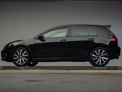 Volkswagen Golf 1.4 TSI GTE Sport (APPLE CARPLAY,GROOT