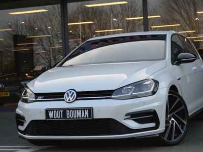 VOLKSWAGEN GOLF 1.5 TSI R-Line DSG Navi Led Virtual Camera CarPlay Afn.trekh Pdc