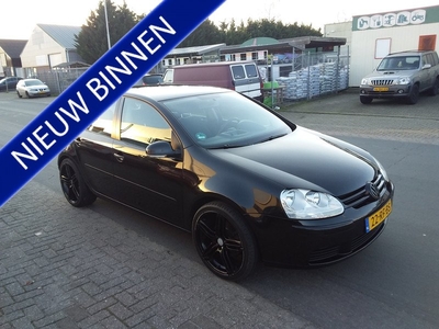 Volkswagen Golf 2.0 FSI Comfortline