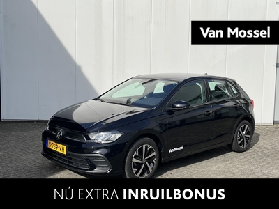 VOLKSWAGEN POLO 1.0 TSI Life 95 PK Gereserveerd | Apple Carplay | Android Auto | Parkeersensoren | Stoelverwarming | Keyless | Digital Cockpit | Camera | Velgen 'Torsby' 16'' Lichtmetalen Velgen | Fabrieksgarantie |