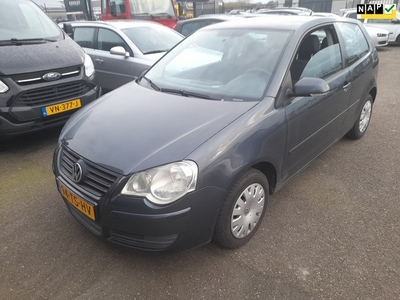 Volkswagen Polo 1.2 Optive Info:0655357043