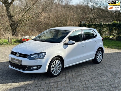 Volkswagen Polo 1.2 TSI Highline I LED I 4 CILINDER I