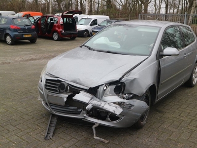 Volkswagen Polo 1.4-16V Optive VOORSCHADE