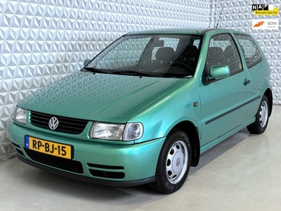 Volkswagen Polo 1.6 Automaat + Stuurbekrachtiging (1997)