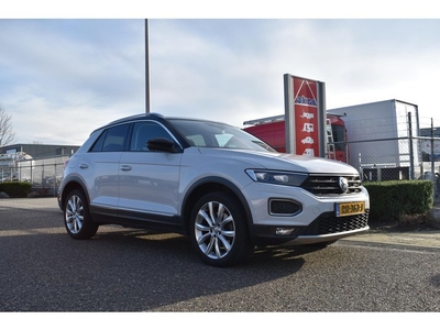 Volkswagen T-Roc 1.0 TSI Style Virtueel cockpit NAVI