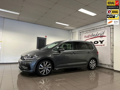 Volkswagen Touran 1.4 TSI Highline Business R * Automaat / 7 Persoons / Panoramadak / Carplay / NL Auto *