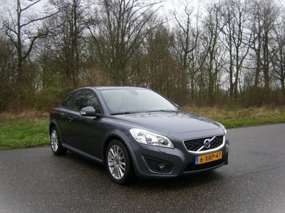 Volvo C30 1.6 D2 Summum. R-Design . Airco . Cruiscontrol .