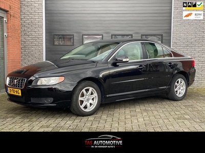 Volvo S80 2.4D Momentum 2e EIG / AIRCO / CRUISE / LEER / APK