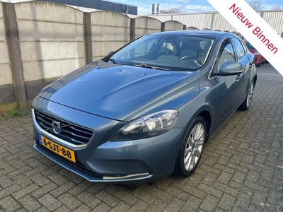 Volvo V40 D2 1.6 2013 Summum CLIMA/PANO/ LEDER/ LM VELGEN!