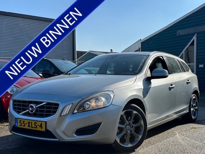 VOLVO V60 1.6 T3 Ocean Race | ECC | LMV | Leer | Navi