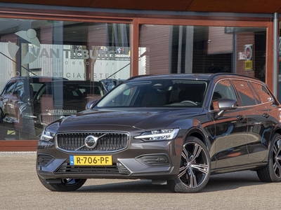 VOLVO V60 2.0 B3 MILD HYBRID CORE GOOGLE