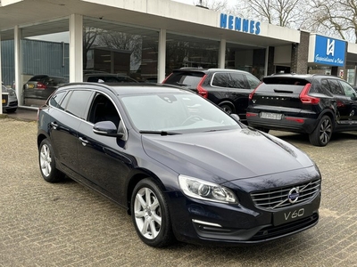 Volvo V60 2.0 T3 Momentum Xenon Leder Stoelverwarming