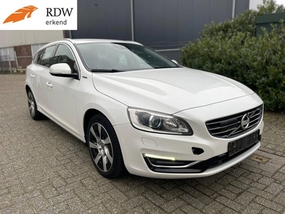 Volvo V60 2.4 D6 Plug in Hybrid AUT *APK (bj 2013)