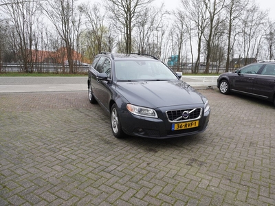 Volvo V70 1.6 T4 Limited Edition TREKHAAK AUTOMAAT CRUISE STOELVERWARMING