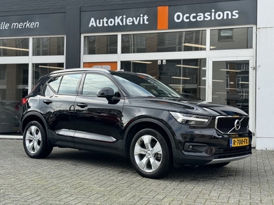 Volvo XC40 2.0 B4 AWD Momentum Pro