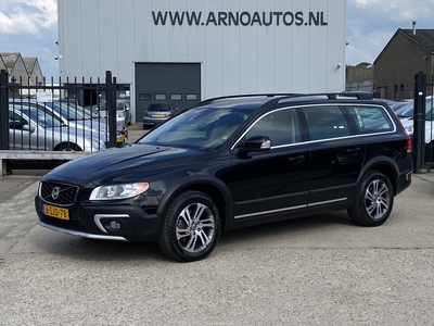 VOLVO XC70 2.0 D4 FWD 164 PK Momentum, 6-BAK, NIEUWE KOPPELINGSSET+VLIEGWIEL, AIRCO(CLIMA), CRUISE CONTROL, LEDER INTERIEUR, STOELVERWARMING, GROOT NAVI-MULTIMEDIASYSTEEM, PARKEERSENSOREN, 4X ELEK-RAMEN, DAKRAILS, TREKHAAK, LM-VELGEN, 4X NIEUWE ALL SEASON BANDEN