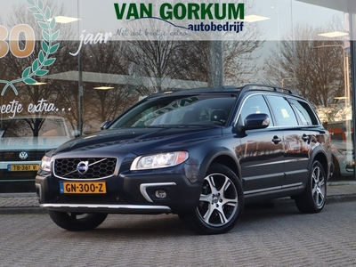 Volvo XC70 2.4 D5 AWD Summum / 5 Cilinder / Open Dak