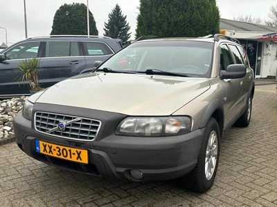 Volvo XC70 2.4 D5 Youngtimer BTW 2003 Schuifdak Trekhaak