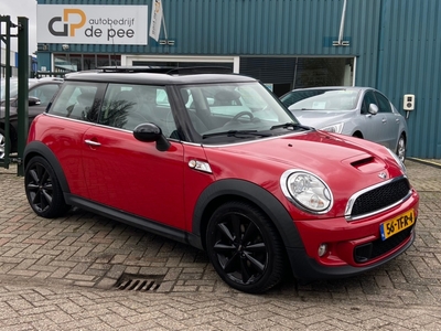 MINI MINI Cooper S 1.6 10 Years II GARANTIE/PANORAMADAK/LEDER/NAVI/CLIMA/CRUISE/LICHTMETAAL rijklaarprijs!