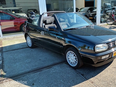 VOLKSWAGEN GOLF Cabrio 1.8