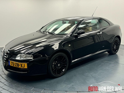 ALFA ROMEO GT 2.0 JTS Clima-Cr.contr-Leder Bekleding-Pdc-Stoelverwarming-Lm 17