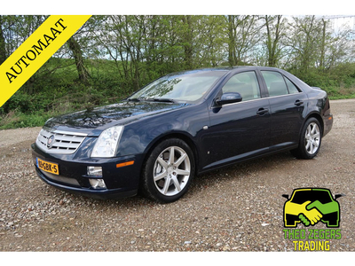 Cadillac STS 4.6 V8 Sport Luxury Heerlijke luxe met dikke V8.