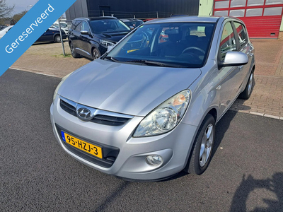 Hyundai i20 1.4i Dyna 5drs GERESERVEERD!!!!!!!!!!!!!!