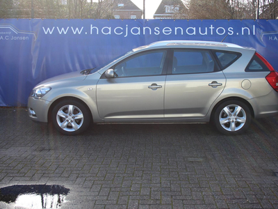 KIA CEE D Cee'd Sporty Wagon 1.4 CVVT Navigator Plus Pack