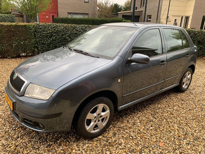 Škoda Fabia 1.4-16V Elegance