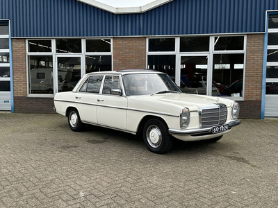 Mercedes-Benz 230-6 W114