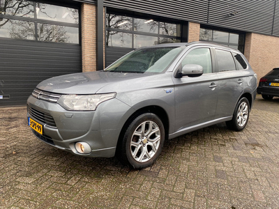 Mitsubishi Outlander 2.0 PHEV Intense +