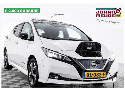 Nissan Leaf Tekna 40 kWh | SCHUIFDAK | LEDER | NAVI **2.000 subsidie**