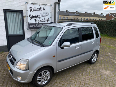 Opel Agila 1.2-16V MAXX 5 deurs nette staat met airco, zéér handige auto om van alles mee te vervoeren leuke prijs snelle deal !