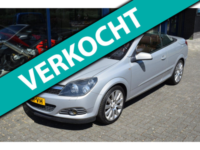 Opel Astra TwinTop 1.8 Temptation automaat / xenon / leer