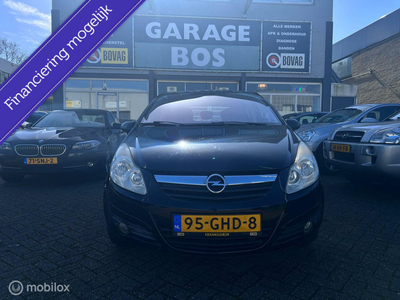 Opel Corsa 1.4-16V Executive/Airco/Parkeersensor Achter