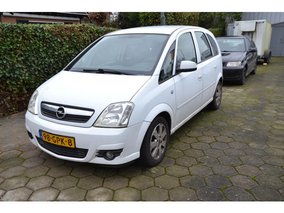 Opel Meriva 1.4-16V Temptation 1e eigenaar abs airco navi trekhaak cruise control net nieuwe D RIEM vele extra's mooi en goed