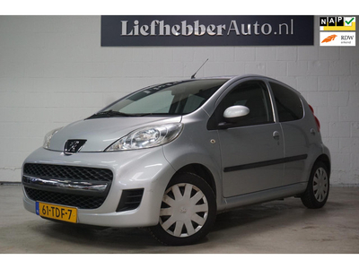 Peugeot 107 1.0 -12V Black & Silver / Airco / NAP / Half leder / alcantra .