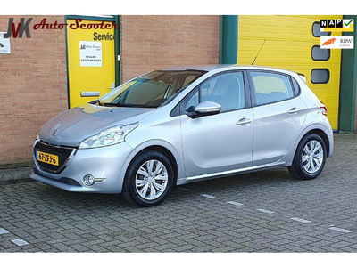 Peugeot 208 1.2 VTi Envy / Navigatie! Mooie/Nette Auto! Airco/ Cruise Control!