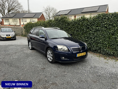 Toyota Avensis wagon 2.0 VVTi Executive Business | Leer | Navi | Autom. Airco | Cruise Control | LMV | Trekhaak | Privacy Glass | Dealer onderhouden | APK tot 28-02-2025!