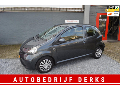 Toyota Aygo 1.0-12V Stuurbekrachtiging Jaar APK Garantie