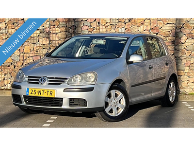 Volkswagen Golf 1.4 FSI Trendline