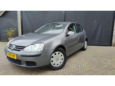 Volkswagen Golf 1.6 FSI Turijn