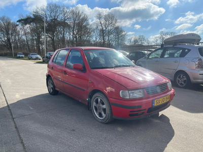 Volkswagen POLO POLO; 55 KW AUT