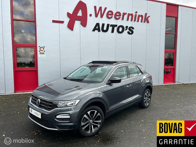 Volkswagen T-Roc 1.5 TSI Elegance Panno.dak IQ drive DSG Business