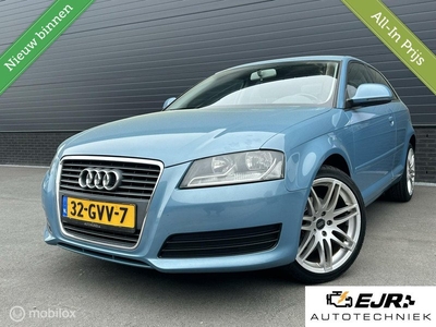 Audi A3 1.6 Attraction Business Edition NAV*CLIMA*CRUISE*CV