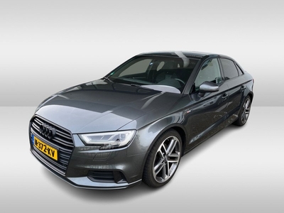 Audi A3 Limousine 1.5 TFSI CoD Sport S Line Edition / Virtual Cockpit / Navigatie / Parkeerhulp V+A / 19'' / Zwart optiek / Cruise Control / Stoelverwarming