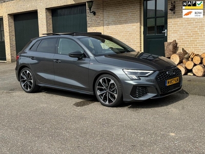 Audi A3 Sportback 35 TFSI S-Line | PANO | CAM | ALCANTARA