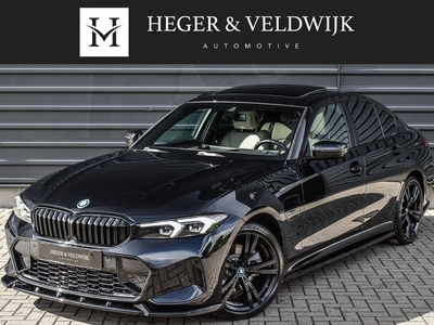 BMW 3-serie 330e High Executive | M-SPORT | SCHUIF-/-DAK | PANORAMADAK | AMBIENT LIGHT | MEMORY SEATS | ADAPTIVE CRUISE | GROOTLICHT ASSISTE