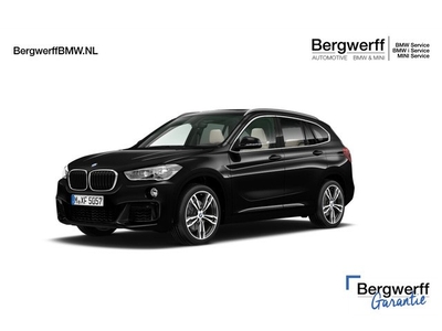 BMW X1 sDrive20i M-Sport - Pano - Trekhaak - Camera -